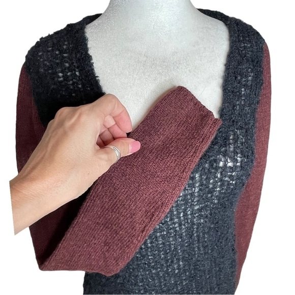 Helmut Lang Mohair Alpaca Wool Long Sleeve V Neckline Asymmetrical Hem S - Picture 3 of 11